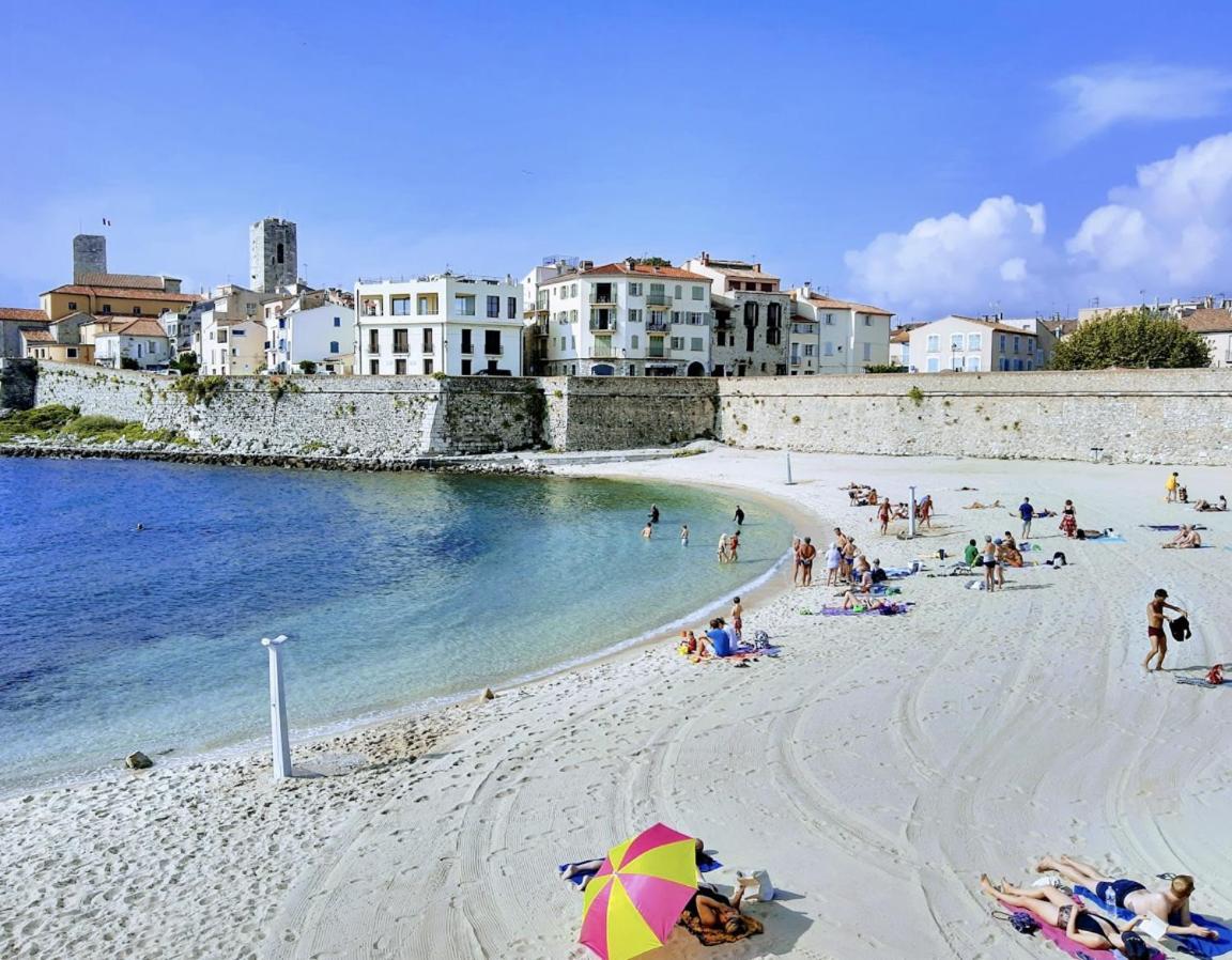 Vue Mer Et Remparts. Entre Vieille Ville Et Plages Antibes Kültér fotó