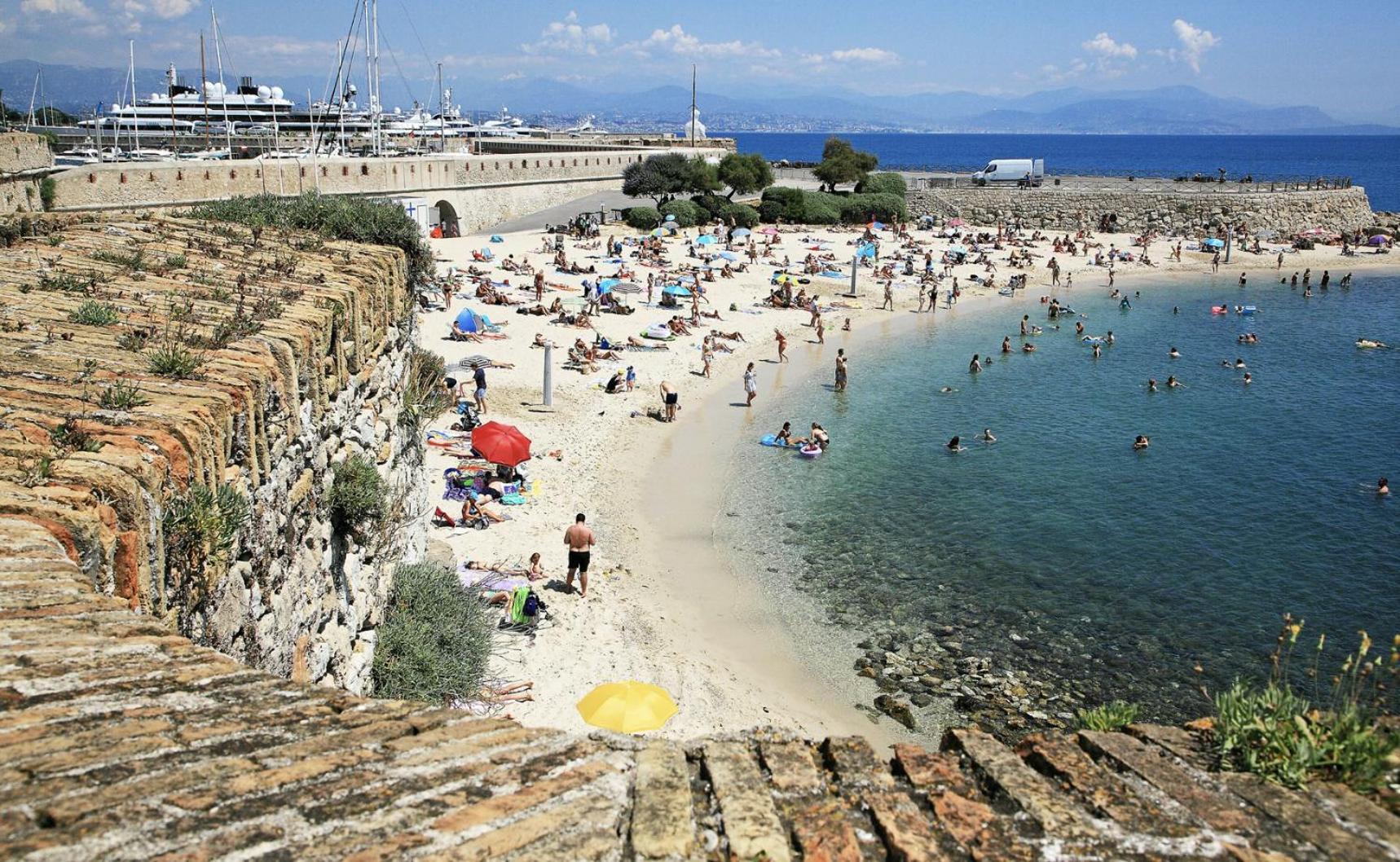 Vue Mer Et Remparts. Entre Vieille Ville Et Plages Antibes Kültér fotó
